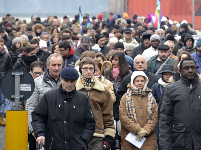 Bernareggio divisa dall’omicidioLa Marcia della pace e la Lega