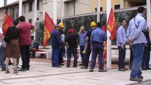 Tute blu, offensiva della Fiomai contratti firmati da Cisl e Uil
