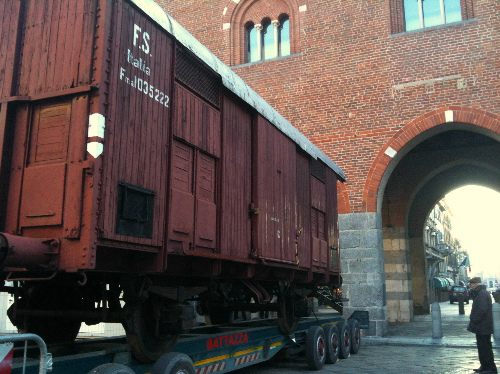 Il Giorno della memoria a MonzaAll’arengario il treno dell’orrore