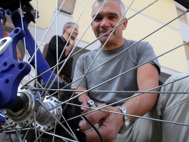 A Monza non si butta più nullaE si risparmia con le riparazioni