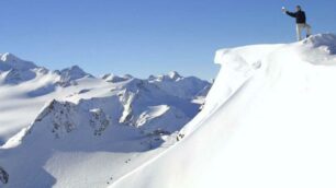 Sölden, sci al tope vino in quota