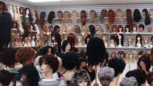 Parrucche per donne in chemio«Malate, ma sempre belle»