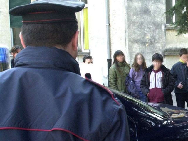 Vimercate, il bidello resta in cellaAlunne sentite con uno psicologo