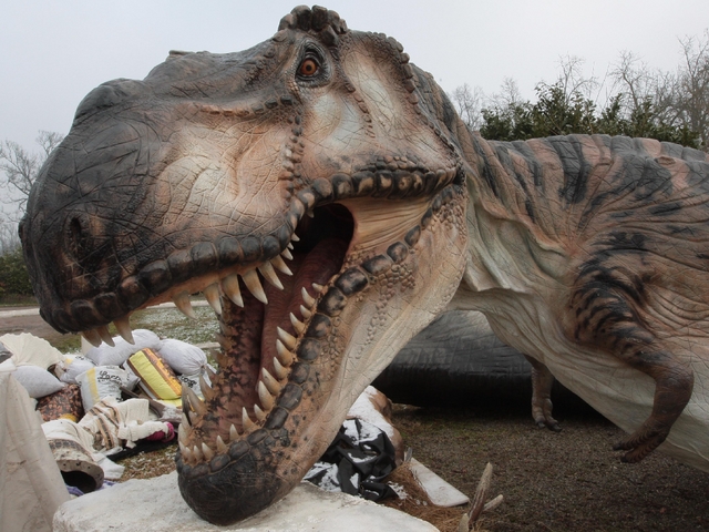I dinosauri del parco di Monza immagine