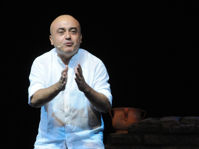 ”Il sosia di lui” al teatro DusePaolo Cevoli in scena ad Agrate