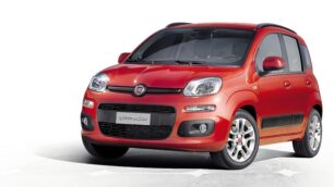 Vende la sua Fiat Panda sul webLa vettura non esiste: denunciato