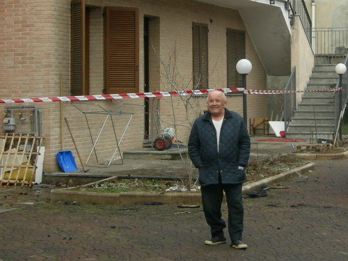 Seregno, brucia il tetto di casaPompieri al lavoro per cinque ore