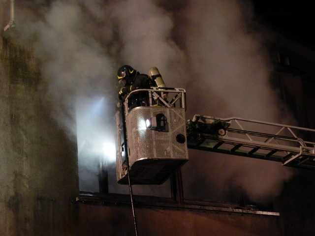 Incendio alla Rivolta di BiassonoDue ore per domare le fiamme