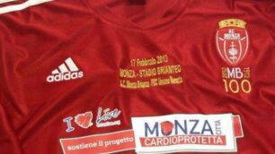 La maglia del Monza va su eBayL’asta benefica continua fino al 23