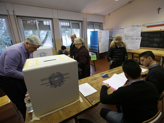 In 363mila al voto per la RegioneMonza, in 1500 rifanno la tessera