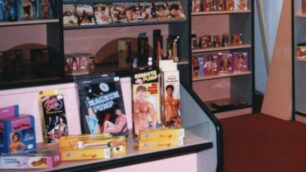 Un sexy shop su quattro ruotePaderno e l’auto “del piacere”