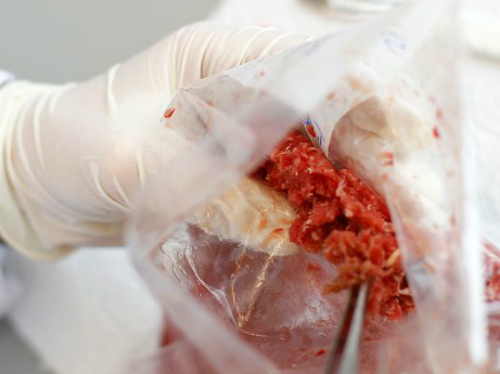 Sequestrate tonnellate di carneAnche prodotti scaduti da anni