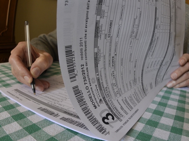 Aumenta il reddito dei lombardiMezza Italia dichiara 15mila euro