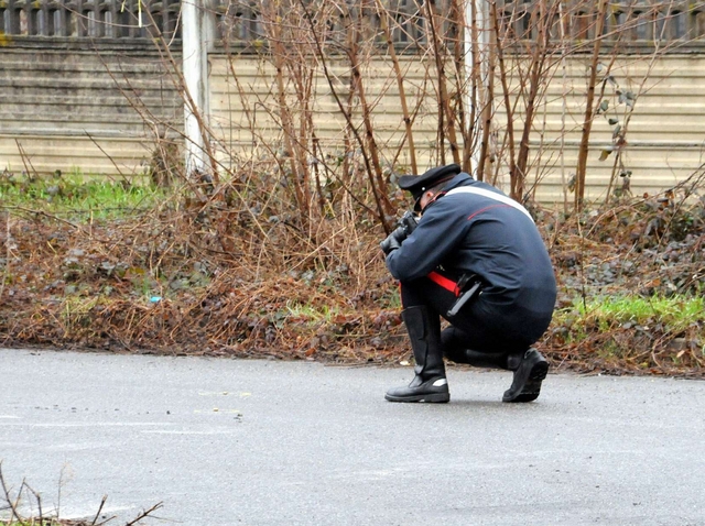 Desio tentata rapina a camionistaTre spari e la fuga a mani vuote