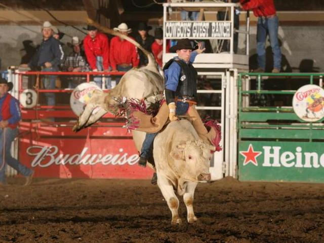 Weekend westerna «Cowboyland»