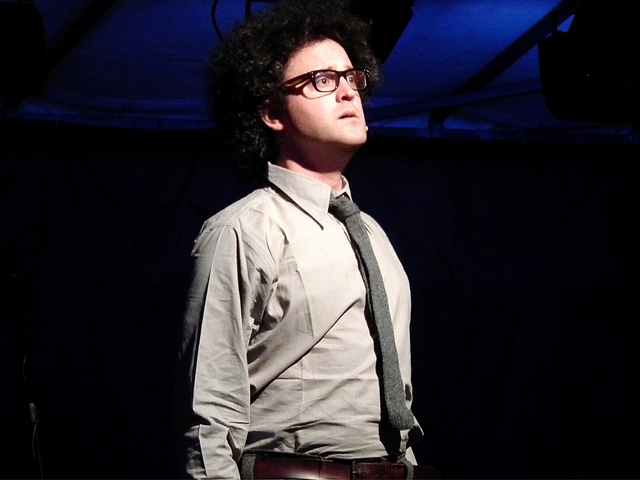 Simone Cristicchi al PaladesioCaro matto ti scrivo, con le scuole