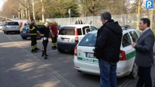 Minaccia di far esplodere il palazzoPomeriggio di terrore a Cavenago