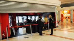 Commando in azione a GiussanoCarrefour assaltato per l’oro