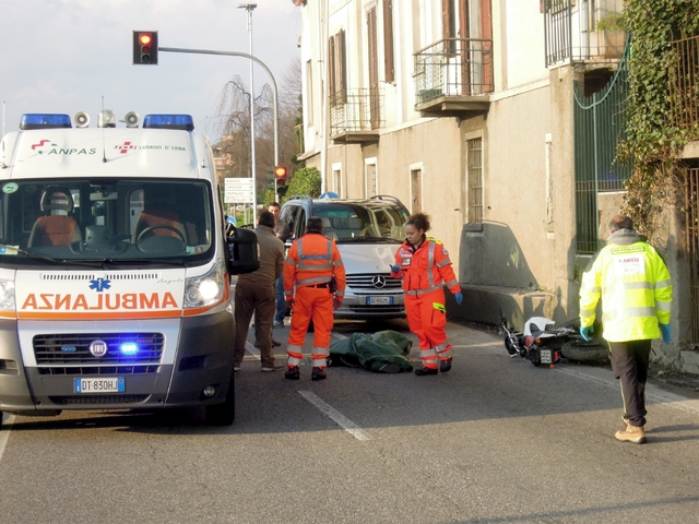 Vent’anni, è finito sotto un camionMeda, la vittima è Samuel Santilli