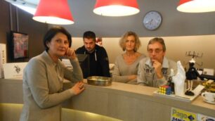 Commessi e clienti faccia a terraPaderno, rapina da 60mila euro