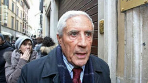 Due fumate nere per il QuirinaleMarini non passa, Pd in bianco