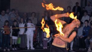 Artisti di stradaShow ad Ardesio