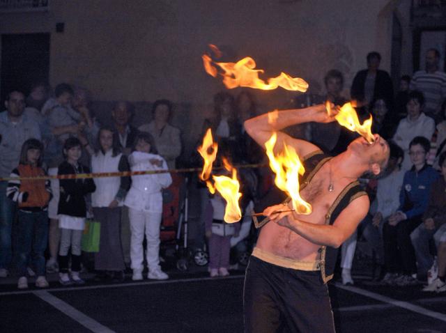 Artisti di stradaShow ad Ardesio