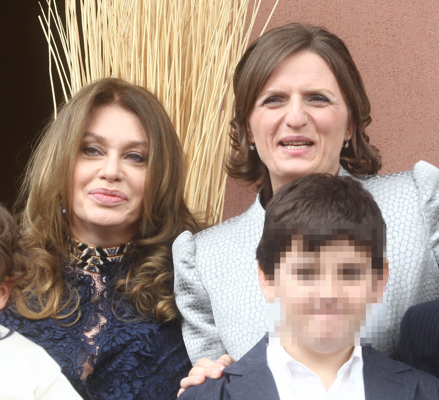Nozze dell'assistente di BerlusconiA Lesmo Veronica Lario e i figli Il Cittadino di Monza e Nozze dell'assistente di BerlusconiA Lesmo Veronica Lario e i figli Il Cittadino di Monza e