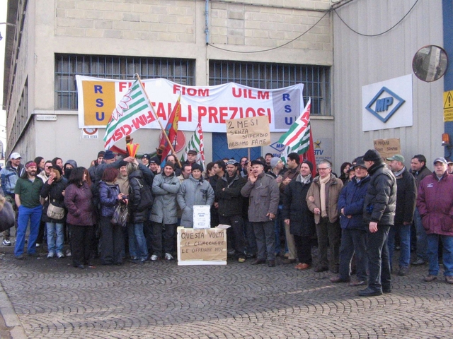Lares, un dietro-frontMetalli: domani in Provincia