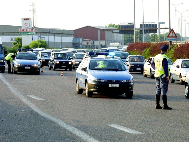 Lieve malore in Valassina, accostaC’è l’ambulanza, superstrada in tilt