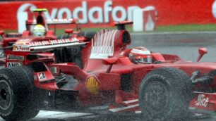 F1, Massa e Raikkonenindietro nelle prime libere