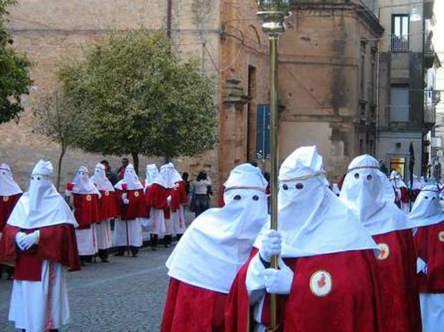 Pasqua in Siciliafeste e riti antichi