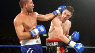 Arcore: notte boxe al Palaunimec