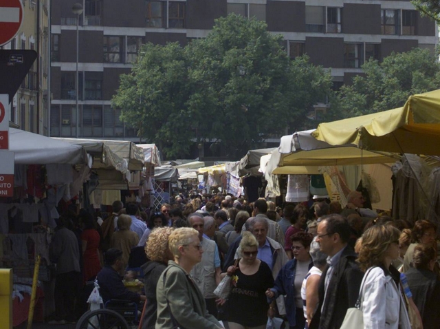 Mercato in piazza Trento,ritorno previsto tra due anni