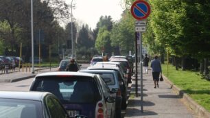 Monza, palpeggiata nel parcheggioCondannato ma e già in libertà