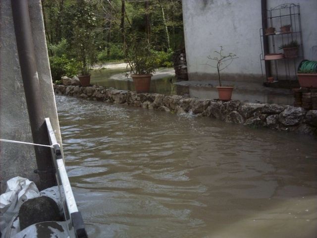 Esondazionea Briosco, a Carate limite di guardia