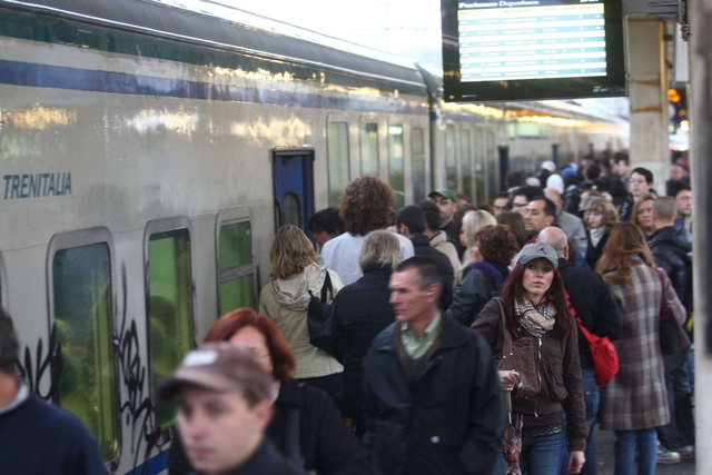 Da Monza a Desio: ladri di rame mandano ko la ferrovia, ritardi