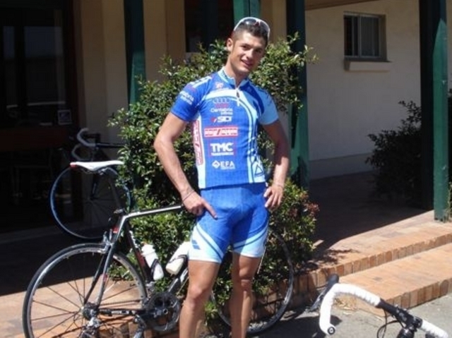 Davide Viganò quarto in volataIl Giro d’Italia arriva a Chiavenna