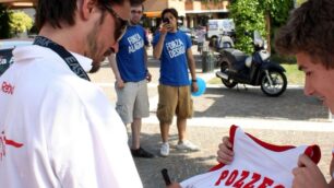 Pozzecco al Bim Bum… BasketGara di tiri liberi e tanti autografi