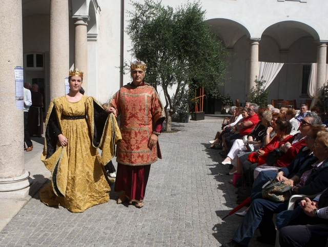 La vita di Teodolinda in corteo