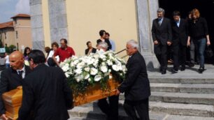 Renate, l’addio a Luigia PortaL’autopsia: è stata investita