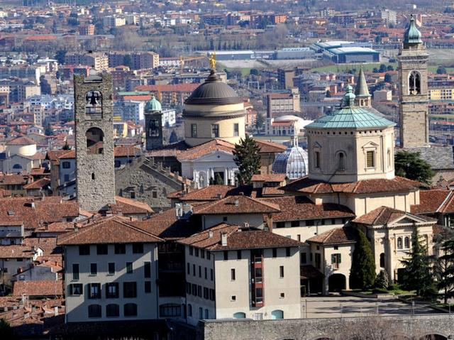 In giro da Città Altaai borghi storici