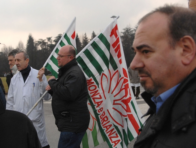 Vimercate, sciopero duro a BamesI lavoratori assediano la direzione