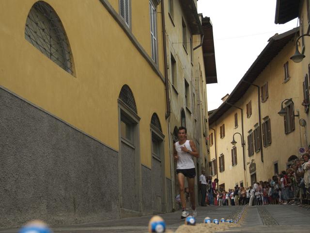 Gli appuntamenti di venerdì 3Corsa delle uova a Gandino