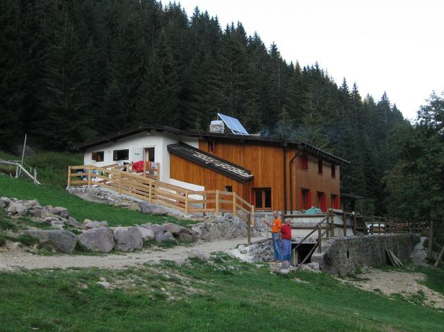 Mostra e aperitivoal rifugio Alpe Corte