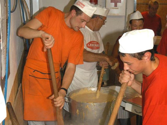 Stabello, continuala festa della taragna