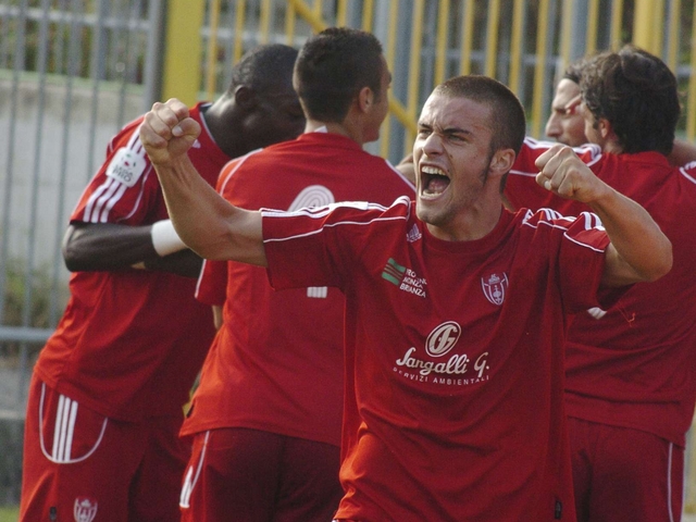 Calcio, Iacopino e Oulembo in golIl Monza passa col Foligno