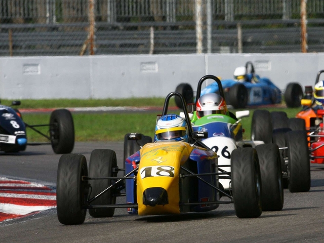 Simone Gatto campione CadettiMonza, Valentino sulla bandiera
