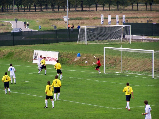Calcio Eccellenza: per il Seregnoun ottimo punto a Mapello