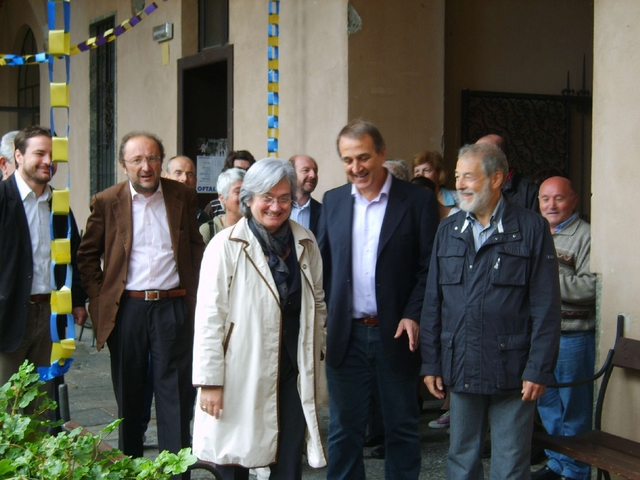 Besana, solidarietà a Rosy Bindidalle donne della Brianza